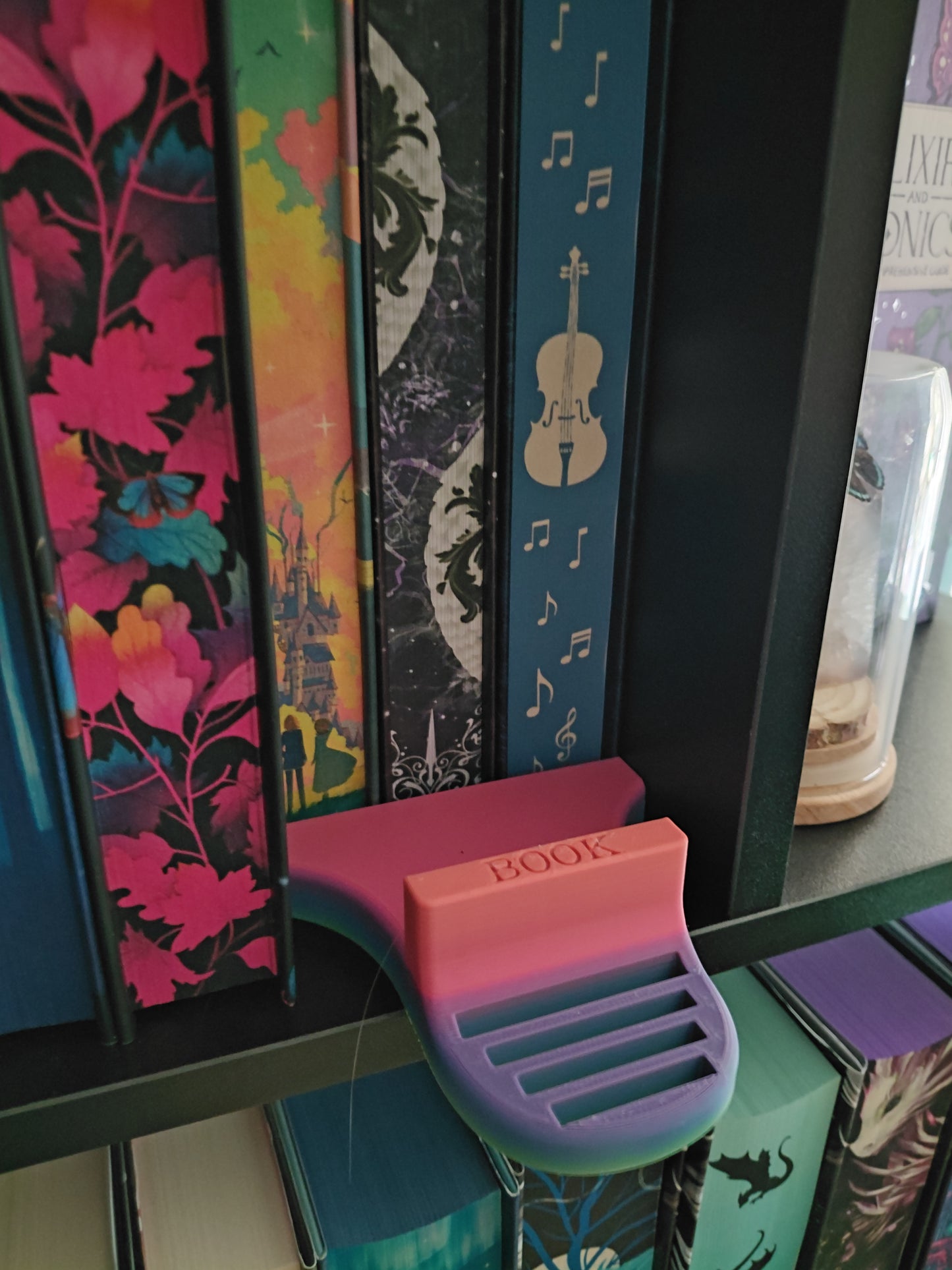 Bookshelf Guide "Book Pusher"